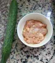 黄瓜肉片做法图解1)