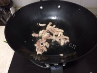 家常菜杏鲍菇炒肉丝做法图解2)