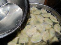 自己做的韭菜虾仁水饺
