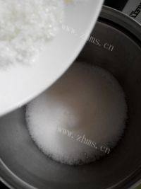 诱人的炼奶棉花蛋糕做法图解11)