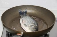 香飘十里的鱼汤的做法图解三