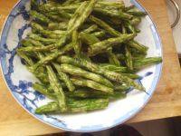 家常菜孜然豆角做法图解6)