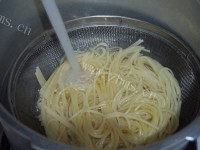 美味的芝士肉酱意粉做法图解14)