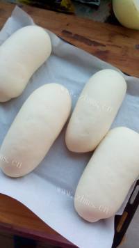 早餐香肠热狗面包做法图解17)