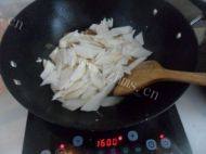 回味无穷的山药炒肉片做法图解5)