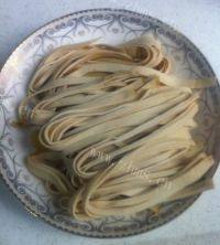 口感丰厚的凉拌豆腐丝做法图解2)
