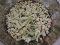营养丰富的腊肉炒花菜做法图解3)