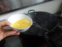 常吃不腻的青椒炒鸡蛋做法图解4)