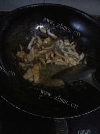 味道十足的炒菜花做法图解2)