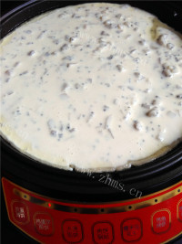层次感火龙果煎饼做法图解6)