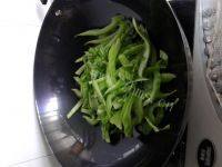 可口的清炒芥菜做法图解4)