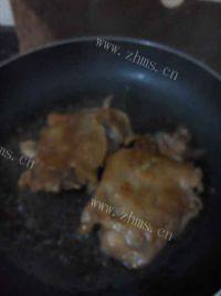 美味的香煎鸡腿肉做法图解5)