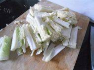家常菜大白菜炖豆腐做法图解2)