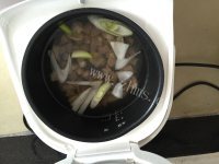 美味咖哩土豆炖牛腩做法图解2)