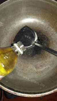 香辣刺激的辣椒爆炒羊血做法图解4)
