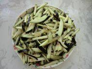 家常菜炒茄丝做法图解1)
