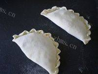美味早餐鸡蛋韭菜盒子做法图解6)