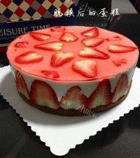 家常草莓酸奶慕斯蛋糕