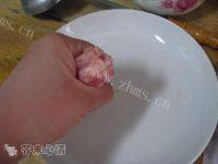 美味的糖醋肉丸做法图解3)