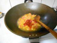 「营养美食」西红柿炒花菜做法图解5)