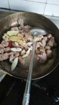 家常菜土豆焖鸭