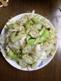 家常菜素炒甘蓝