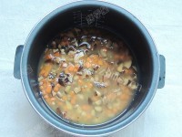 香喷喷的腊肉香菇焖饭#新鲜从做法图解10)