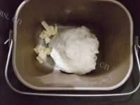 自制罗宋甜面包做法图解2)