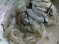美味的乌鱼炒韭菜做法图解2)