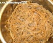 麻辣荞麦凉面做法图解3)