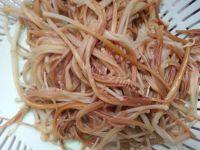 色味俱佳的红油金针菇做法图解3)