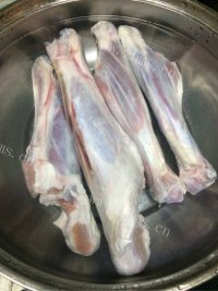 美味的炖羊腿做法图解1)