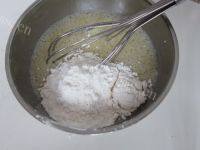 美味的芝麻薄饼做法图解4)