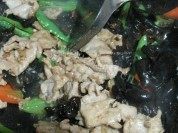 美味木耳肉片做法图解4)