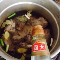 大补汤栗子大骨汤做法图解4)