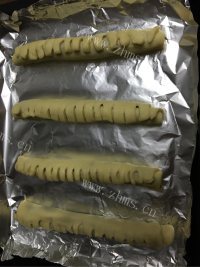 五味俱全的毛毛虫面包做法图解8)