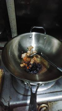 自制芹菜炒肉丝做法图解4)