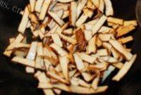 简易的辣椒炒香干做法图解3)