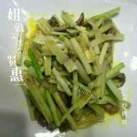 家常菜芹菜炒肉丝