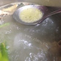美味的鸡汤馄饨做法图解5)
