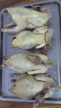 美味的客家盐焗鸡做法图解4)