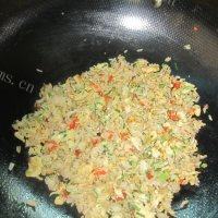 韭菜蛋炒饭自制做法图解10)
