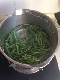 开胃的凉拌豇豆做法图解3)