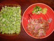 家常菜四季豆炒腊肠做法图解3)