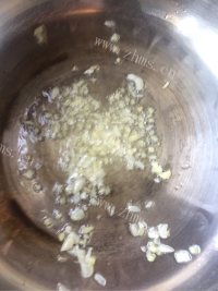 香气浓郁的荷包蛋面做法图解2)