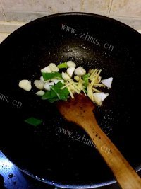 美味鲍汁糯肘做法图解3)
