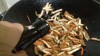 让人怀念的豉椒炒豆干做法图解6)