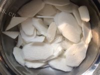 家常菜木耳炒山药做法图解2)