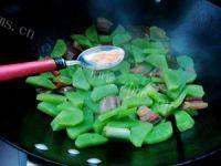 家常菜腊肉炒莴笋