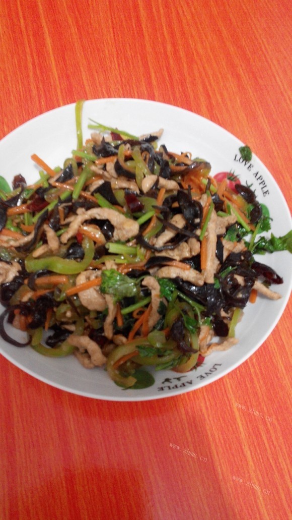 色味俱佳的香辣肉丝